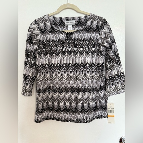 Alfred Dunner Tops - Alfred Dunner Women's Black and Gray Patterned Top